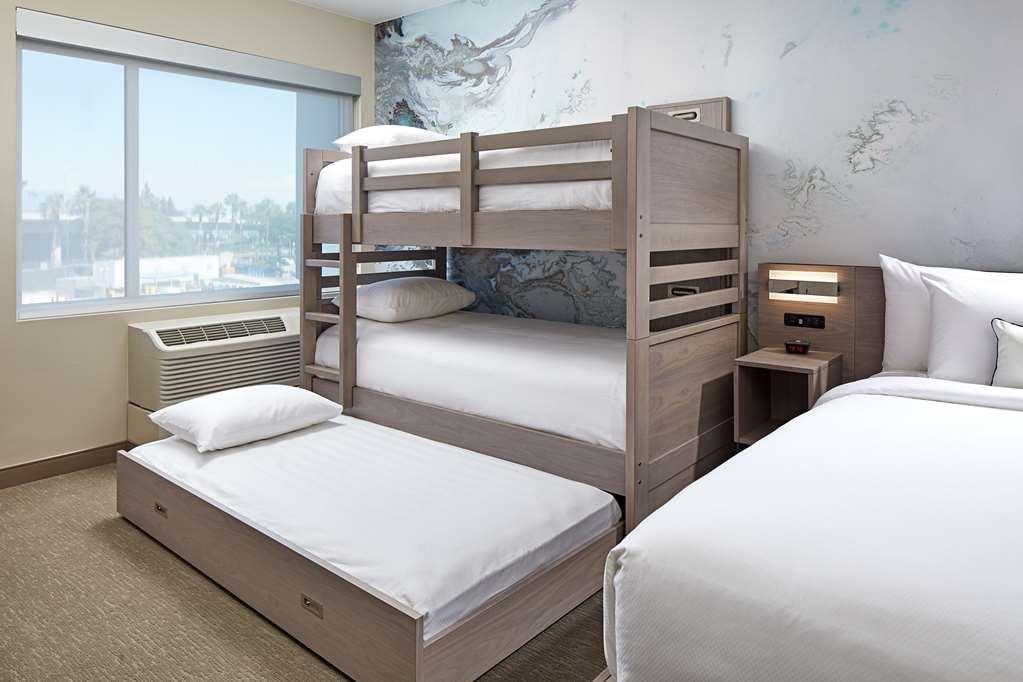 Cambria Hotel & Suites Anaheim Resort Area Δωμάτιο φωτογραφία