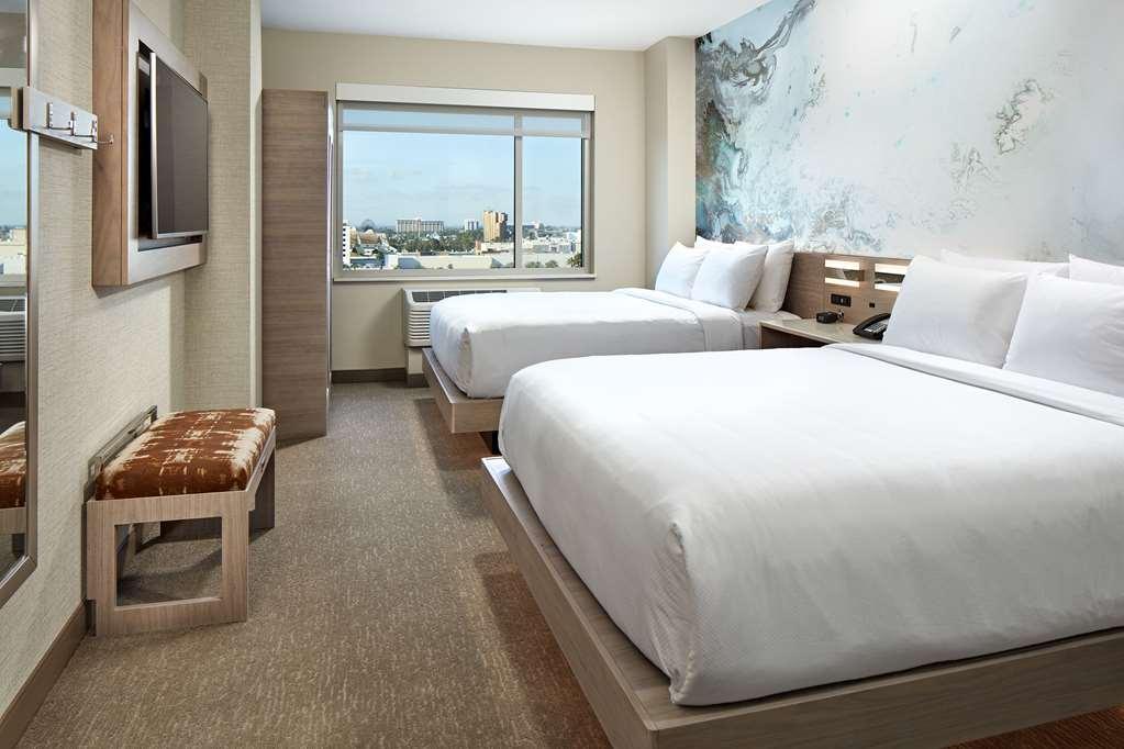 Cambria Hotel & Suites Anaheim Resort Area Δωμάτιο φωτογραφία